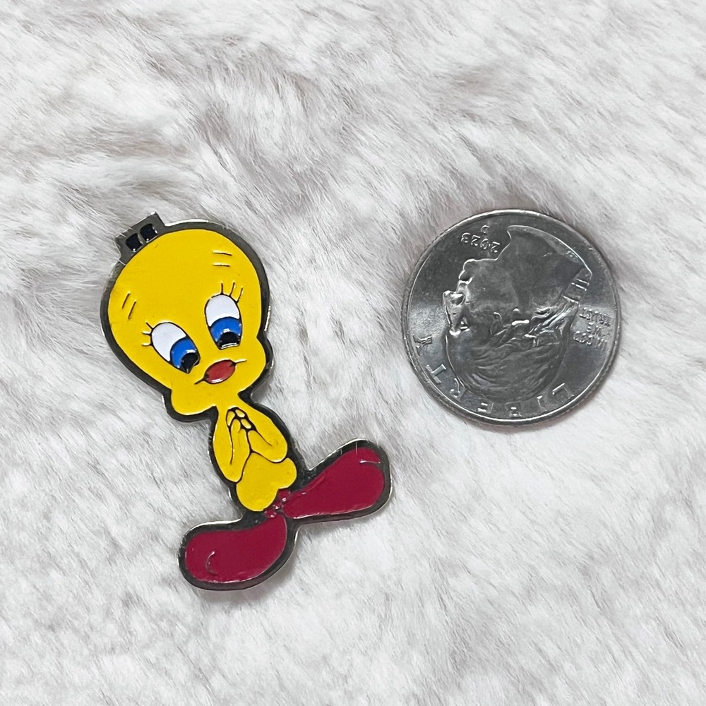 🔮 5/$25 Vintage Warner Brothers Looney Tunes Tweety Bird Pin - Picture 2 of 3